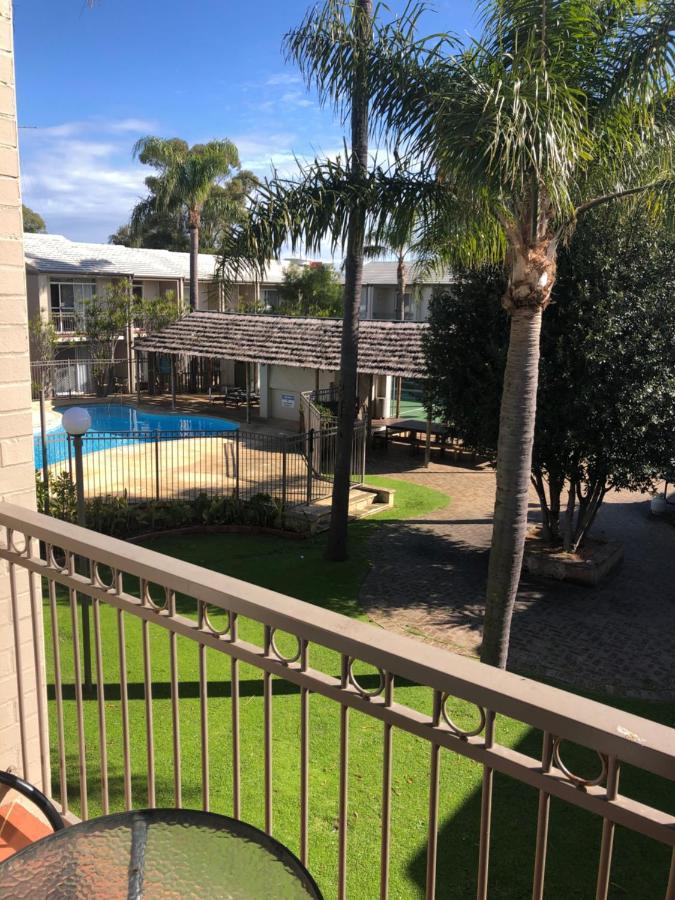 Tranquility At Mandurah Apartments Exterior photo